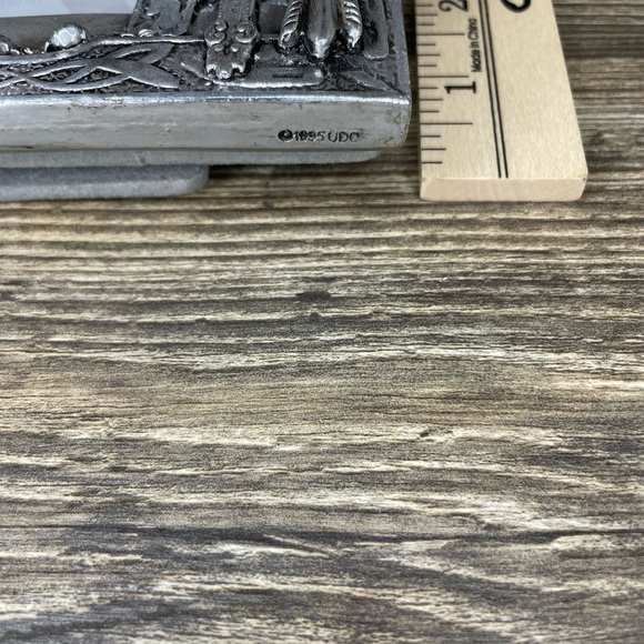 Vintage Frame-ology 1999 3D Crosses Resin Holds 6” x 4” Photo Rear Load EUC - Picture 6 of 9